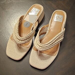 Dolce Vita Women's Cream Woven Sandals